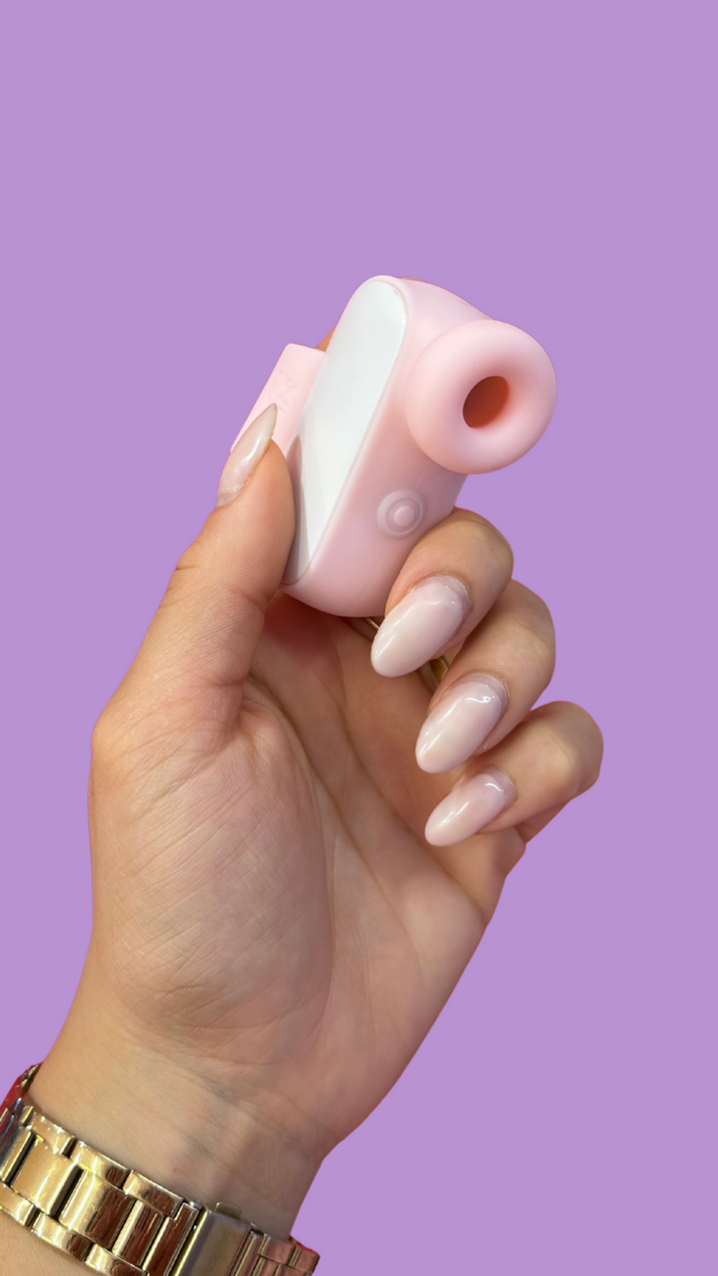 DEDEIRA LIZ COM SUCÇÃO