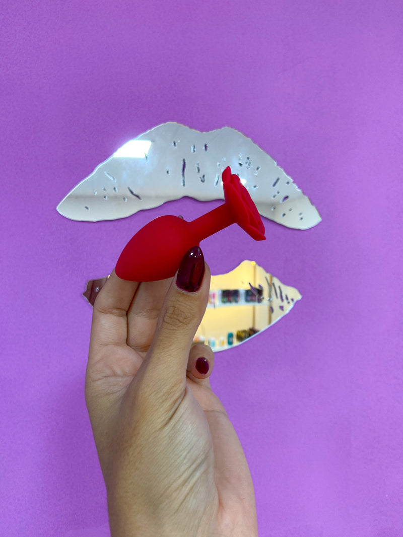 PLUG ANAL P SILICONE EM FORMATO DE ROSA