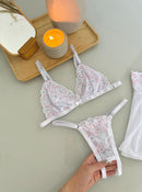 CONJUNTO BEIJO QUENTE - BRANCO COM ROSA ROMANCE