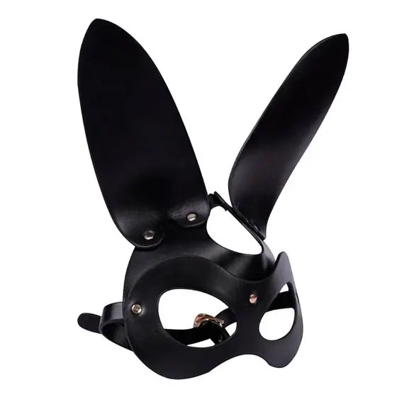 MÁSCARA EM FORMATO DE COELHO